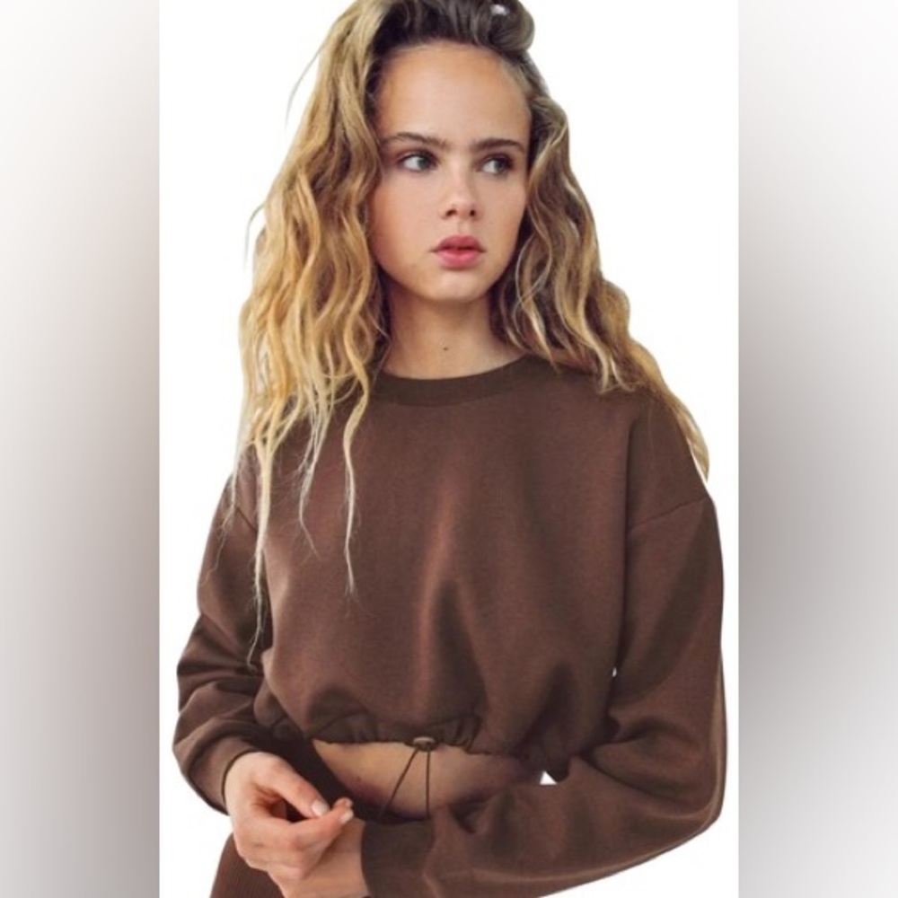 Zara cropped sweatshirt in Chocolate